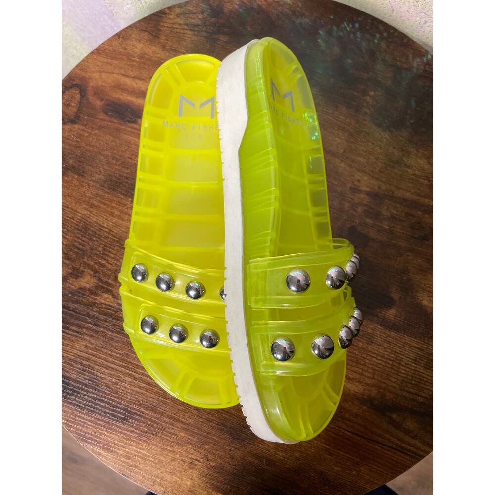 Marc Fisher Trent Jelly Sandals Womens 7.5 Neon Yellow Lime Studs Slide Platform - Picture 4 of 13